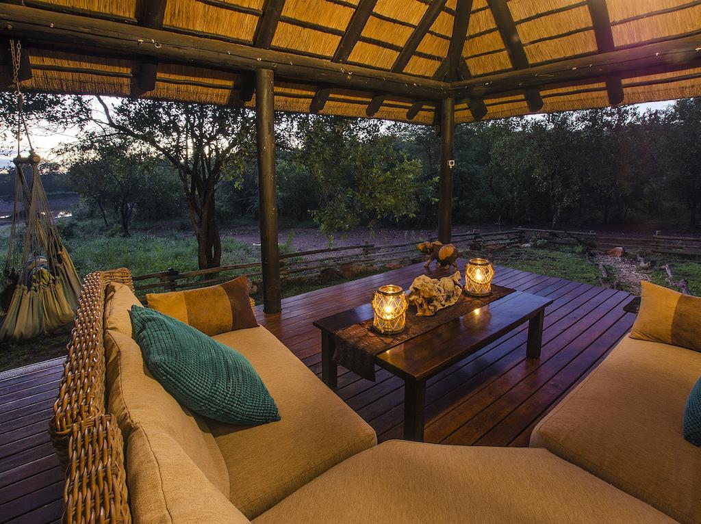Raptor Retreat Game Lodge Hoedspruit Chambre photo