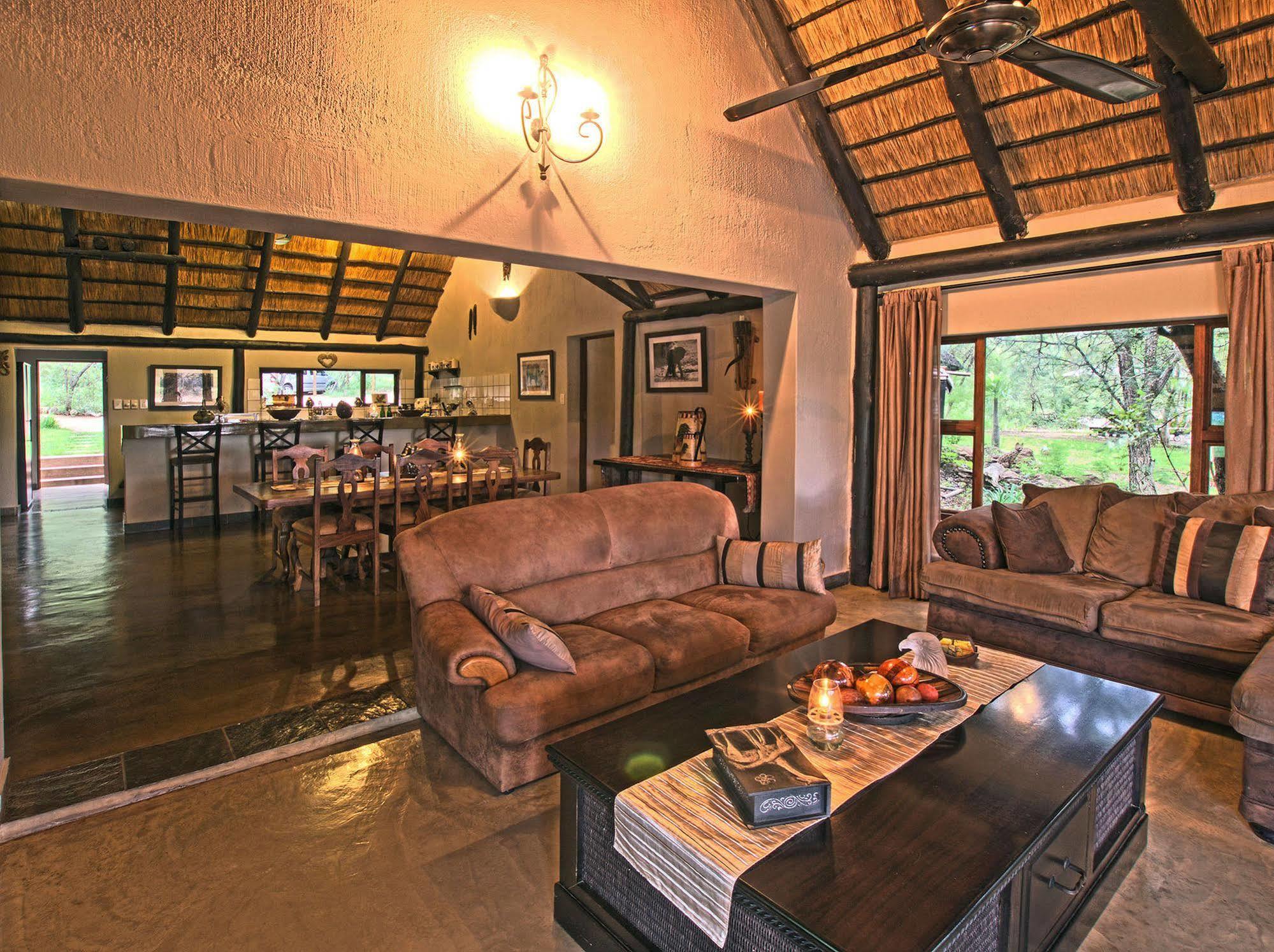 Raptor Retreat Game Lodge Hoedspruit Extérieur photo